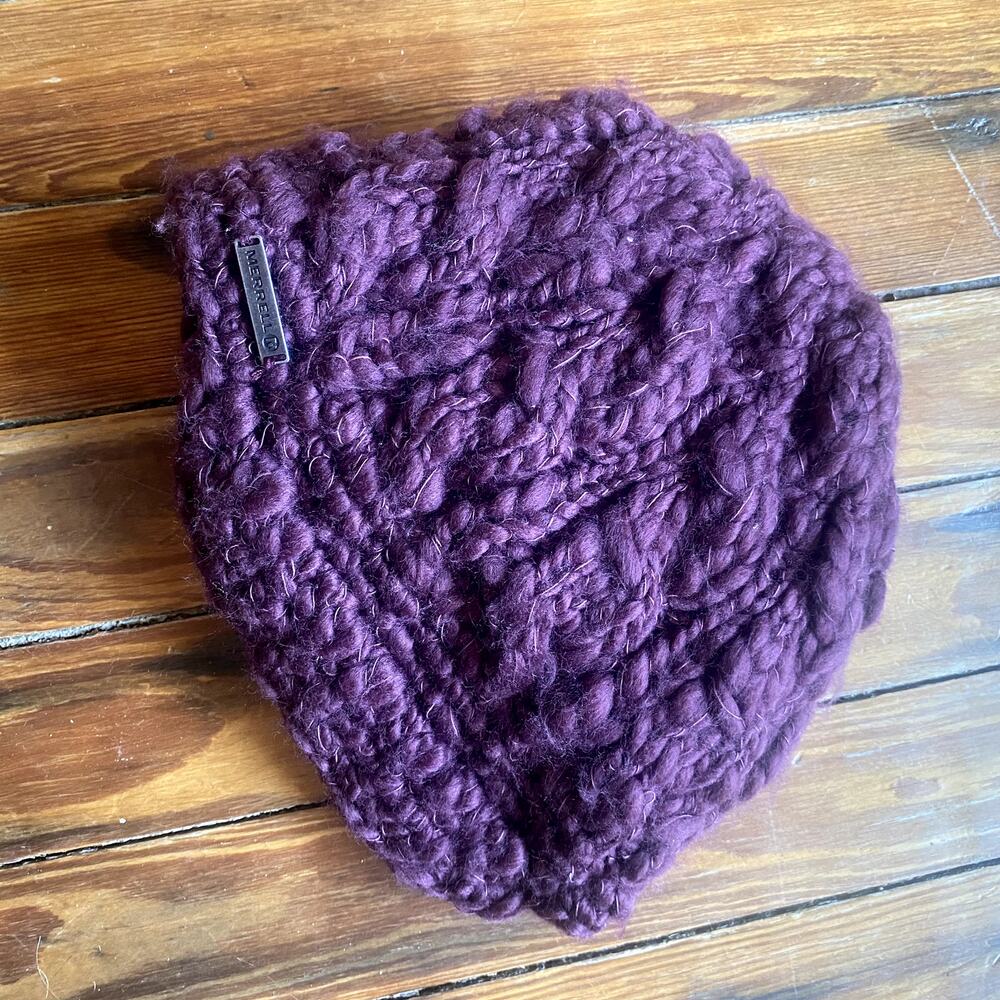 Merrell Maroon knit beanie hat with lip One Size